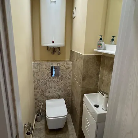Contemporary Comfort In Lozenets Apartmán